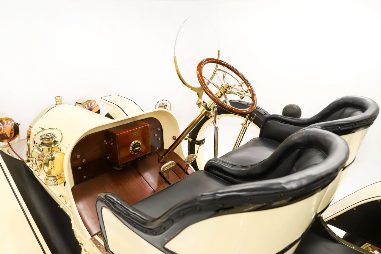 1907 Premier Model 24