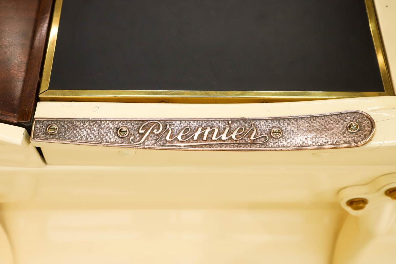 1907 Premier Model 24