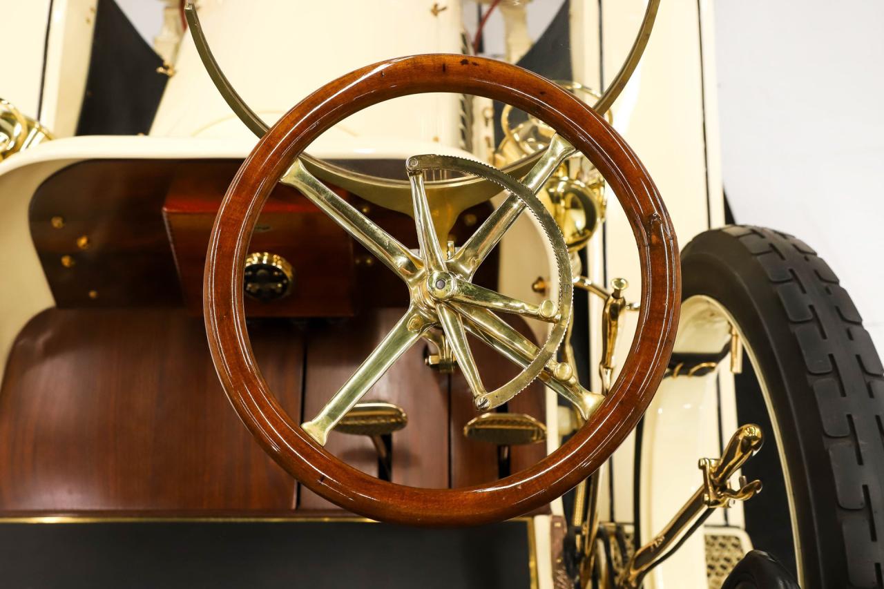 1907 Premier Model 24