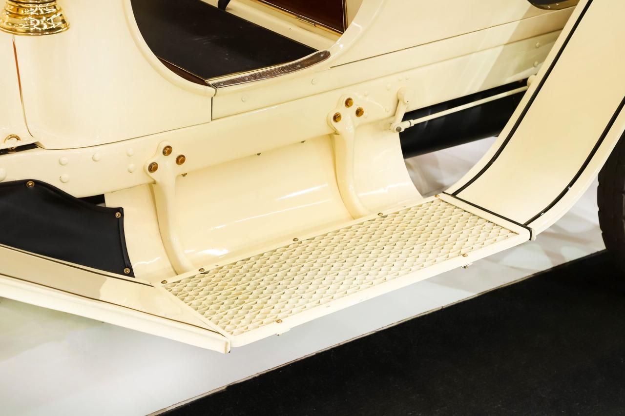 1907 Premier Model 24