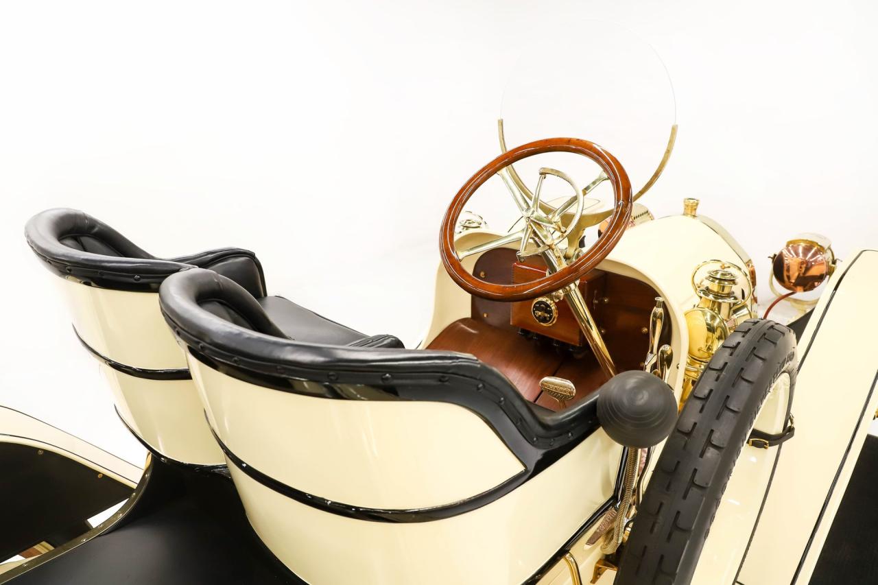 1907 Premier Model 24