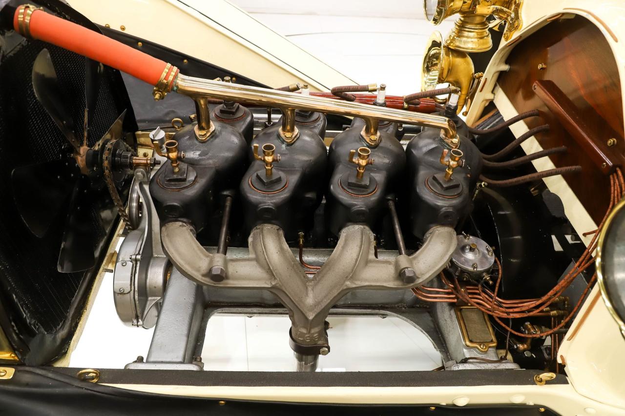 1907 Premier Model 24