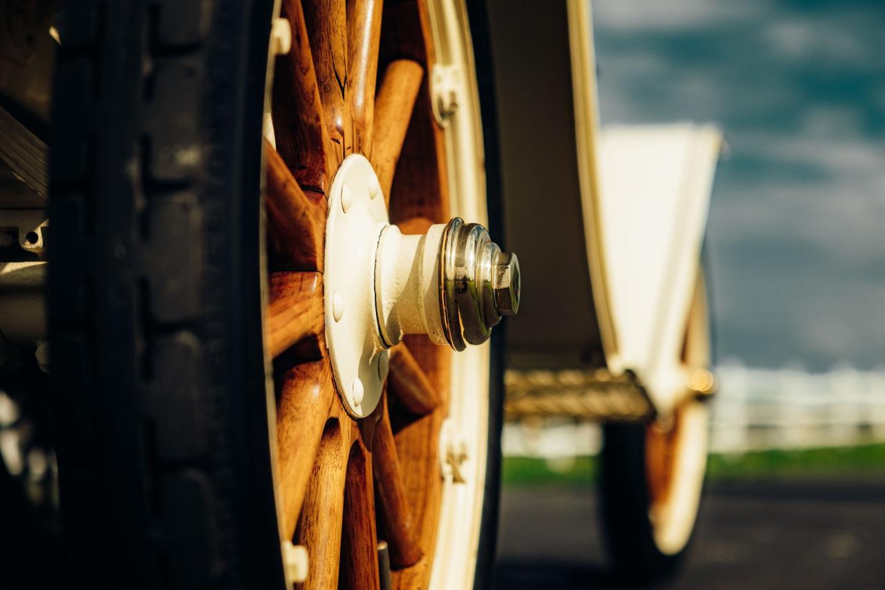 1907 Premier Model 24