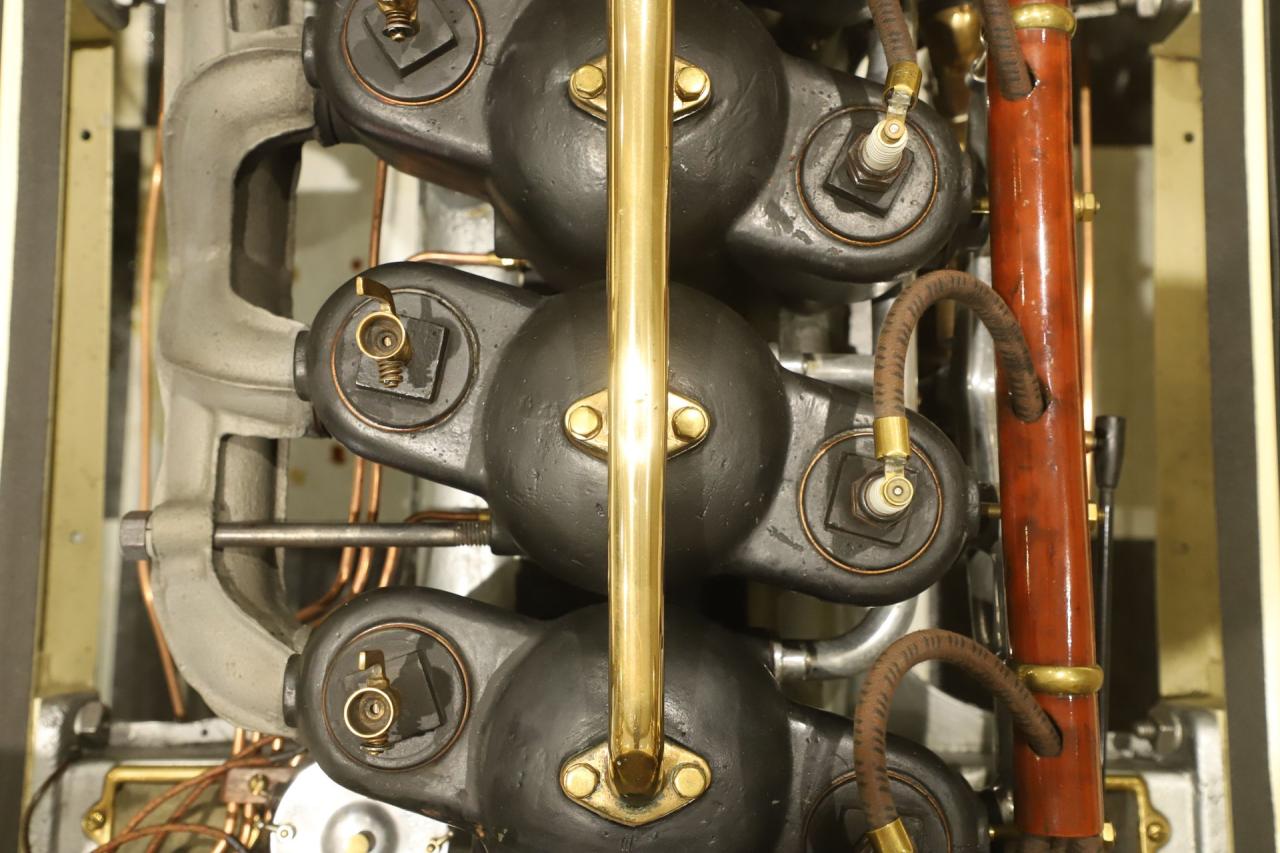 1907 Premier Model 24