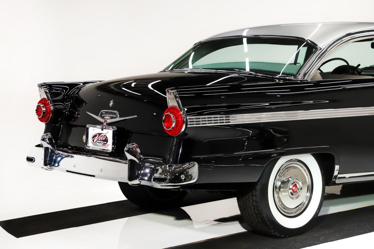 1956 Ford Victoria