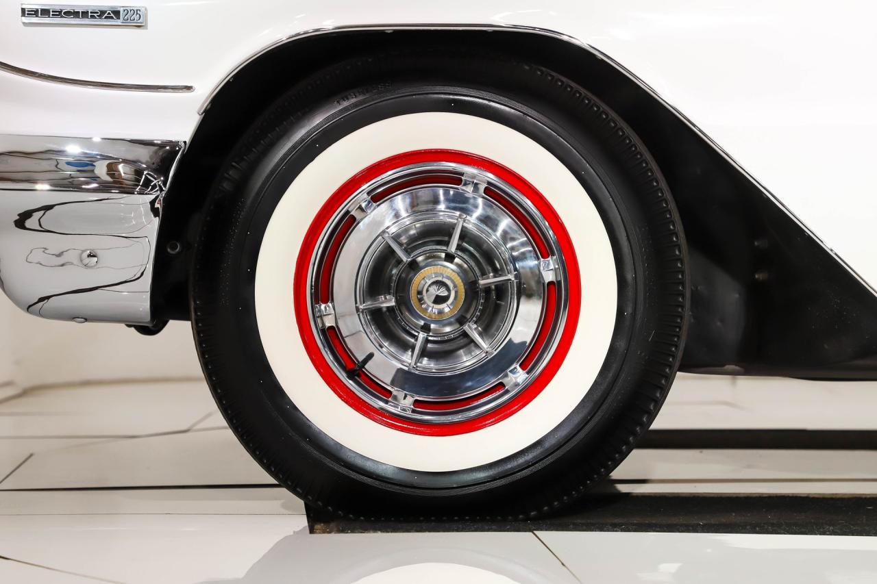 1961 Buick Electra 225