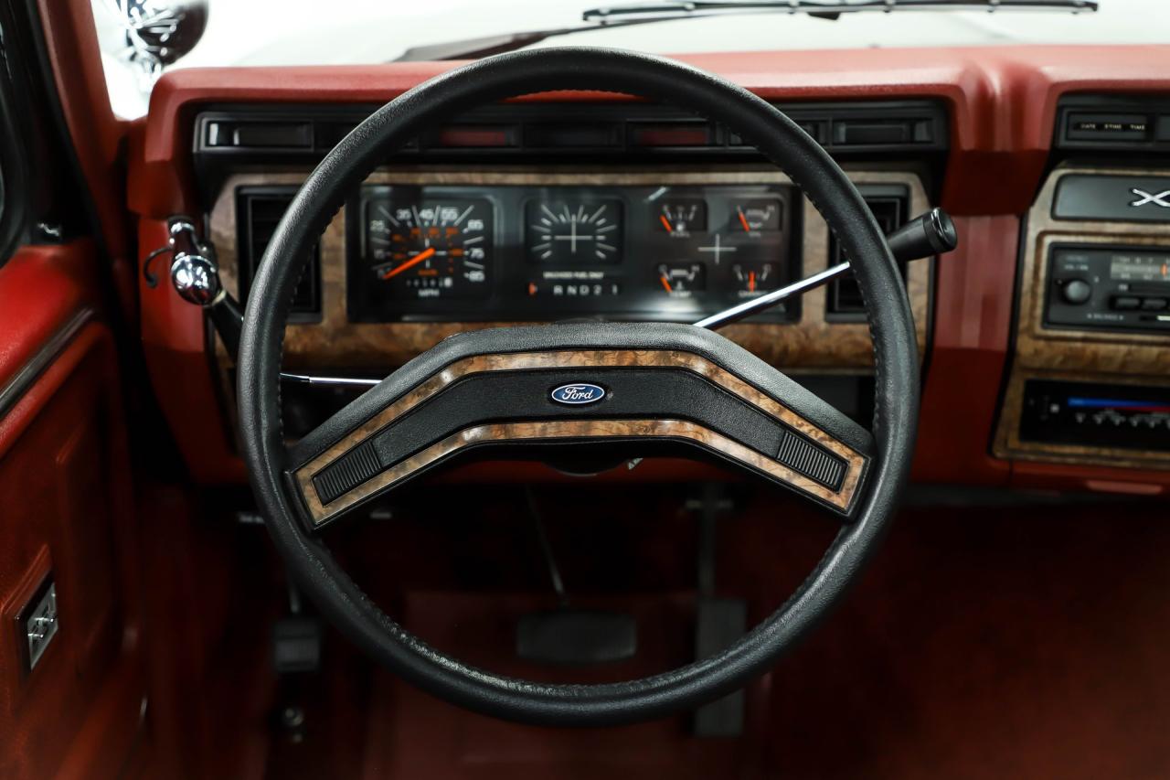 1985 Ford F150 XLT Lariat
