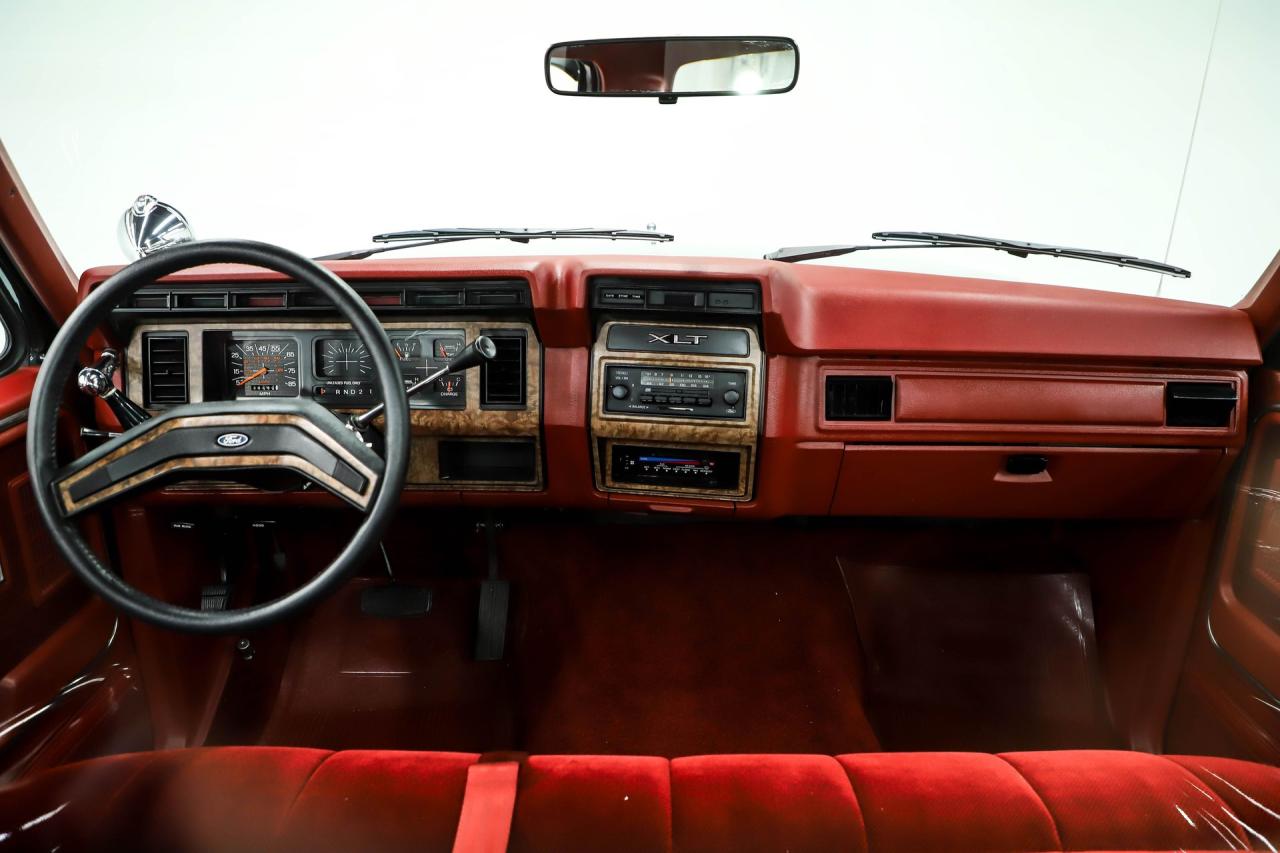 1985 Ford F150 XLT Lariat