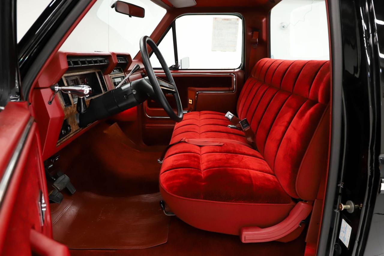 1985 Ford F150 XLT Lariat