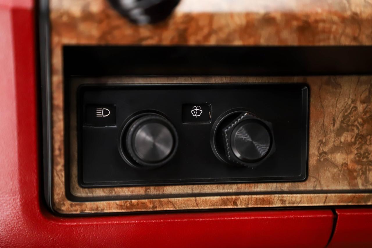 1985 Ford F150 XLT Lariat