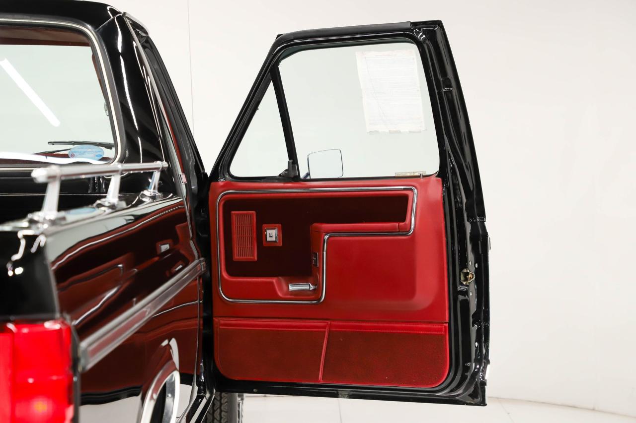 1985 Ford F150 XLT Lariat