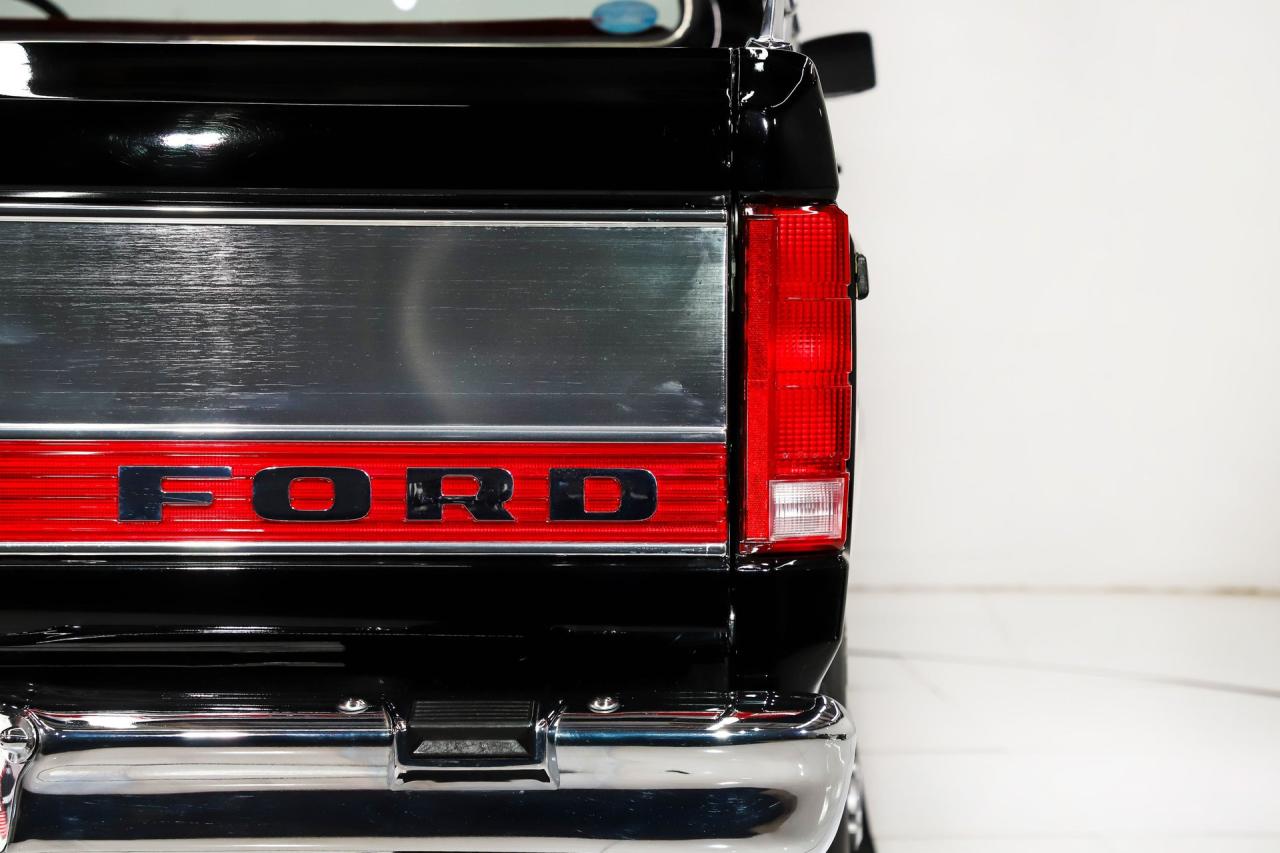 1985 Ford F150 XLT Lariat