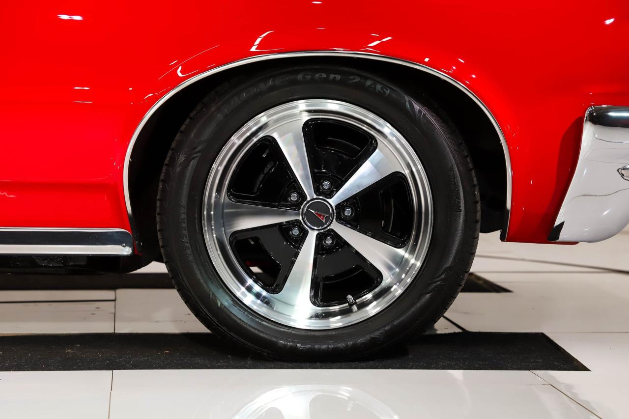 1964 Pontiac LeMans Pro Touring