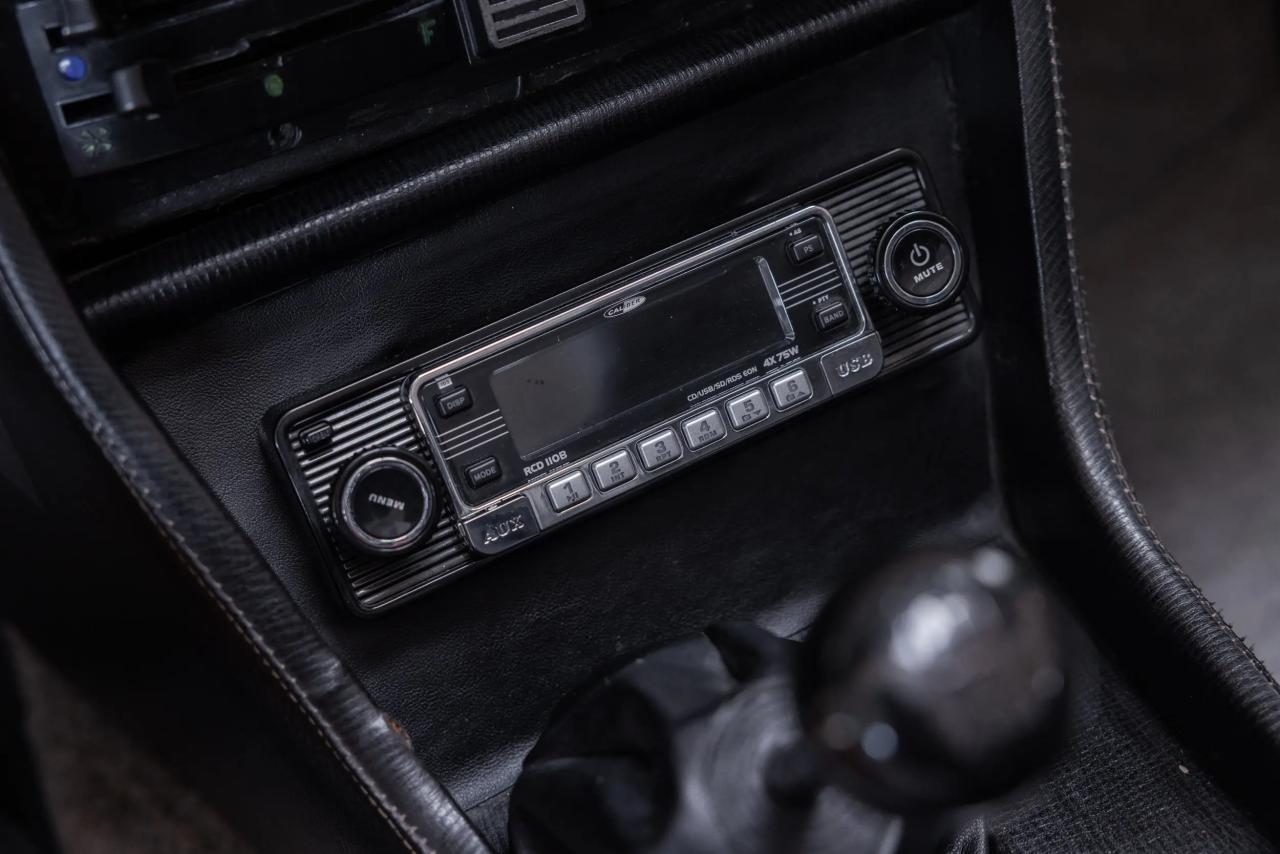 1975 Peugeot 504 Cabriolet 2.7 V6