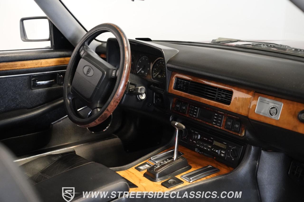 1992 Jaguar XJS 454 Restomod