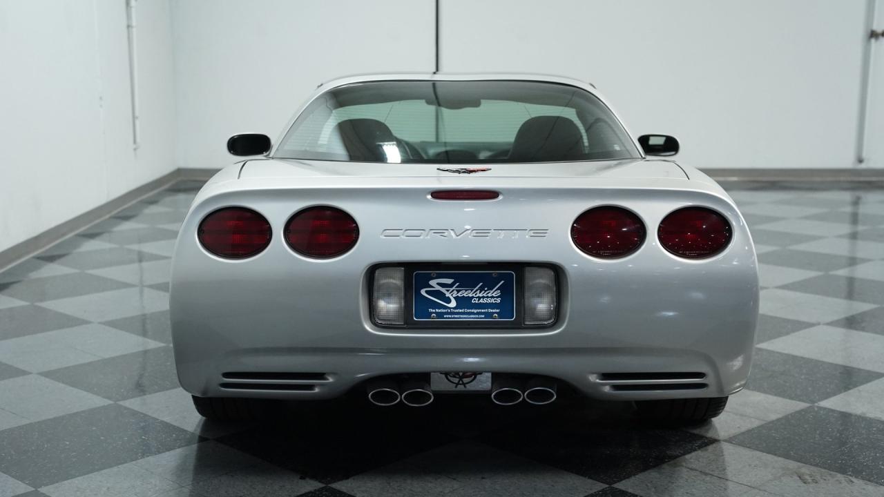 2004 Chevrolet Corvette