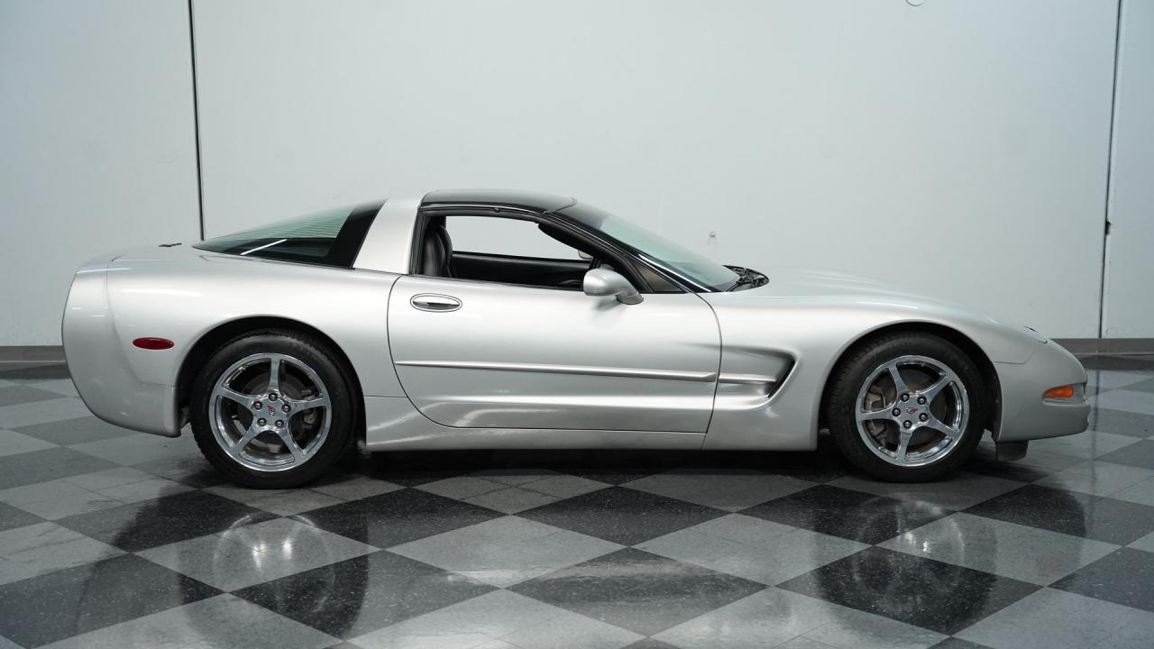 2004 Chevrolet Corvette