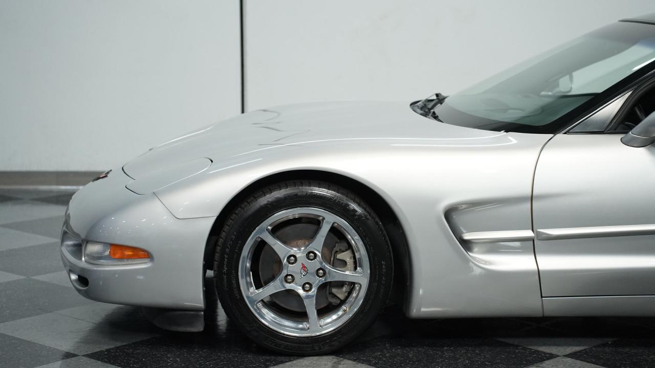 2004 Chevrolet Corvette
