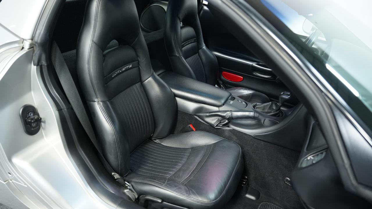 2004 Chevrolet Corvette