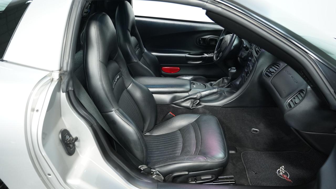 2004 Chevrolet Corvette