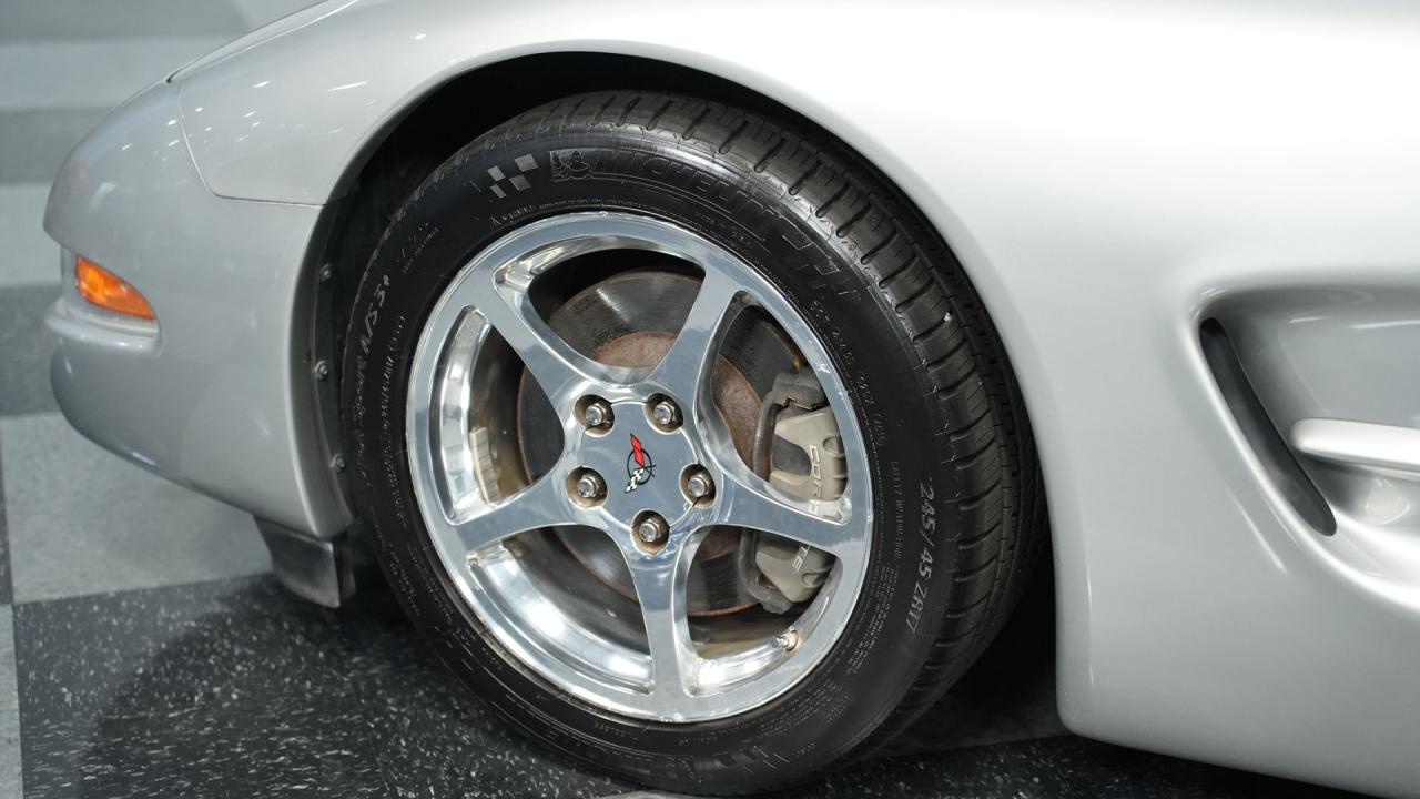 2004 Chevrolet Corvette