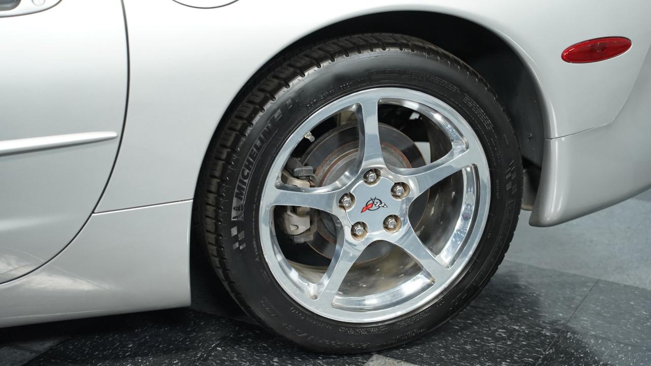 2004 Chevrolet Corvette