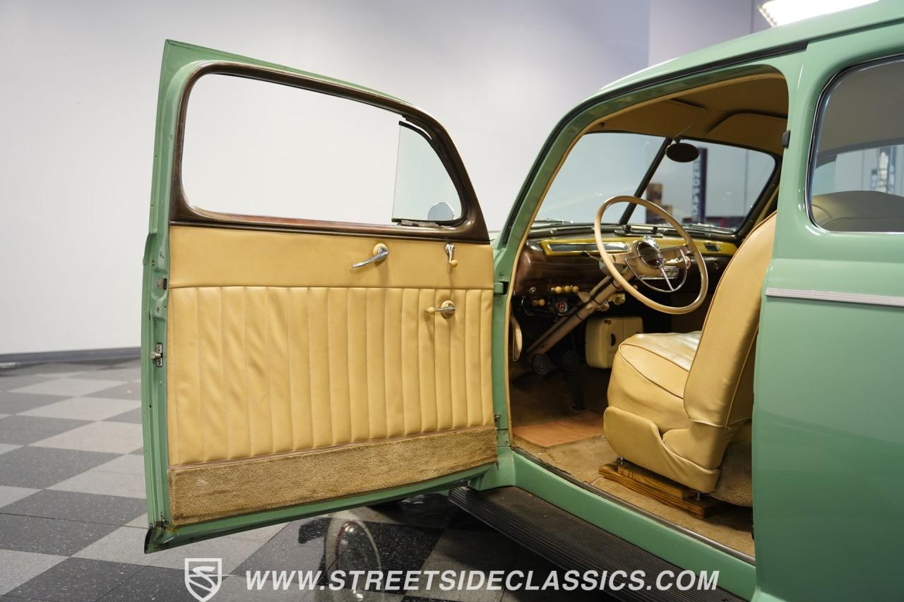 1941 Ford Super Deluxe