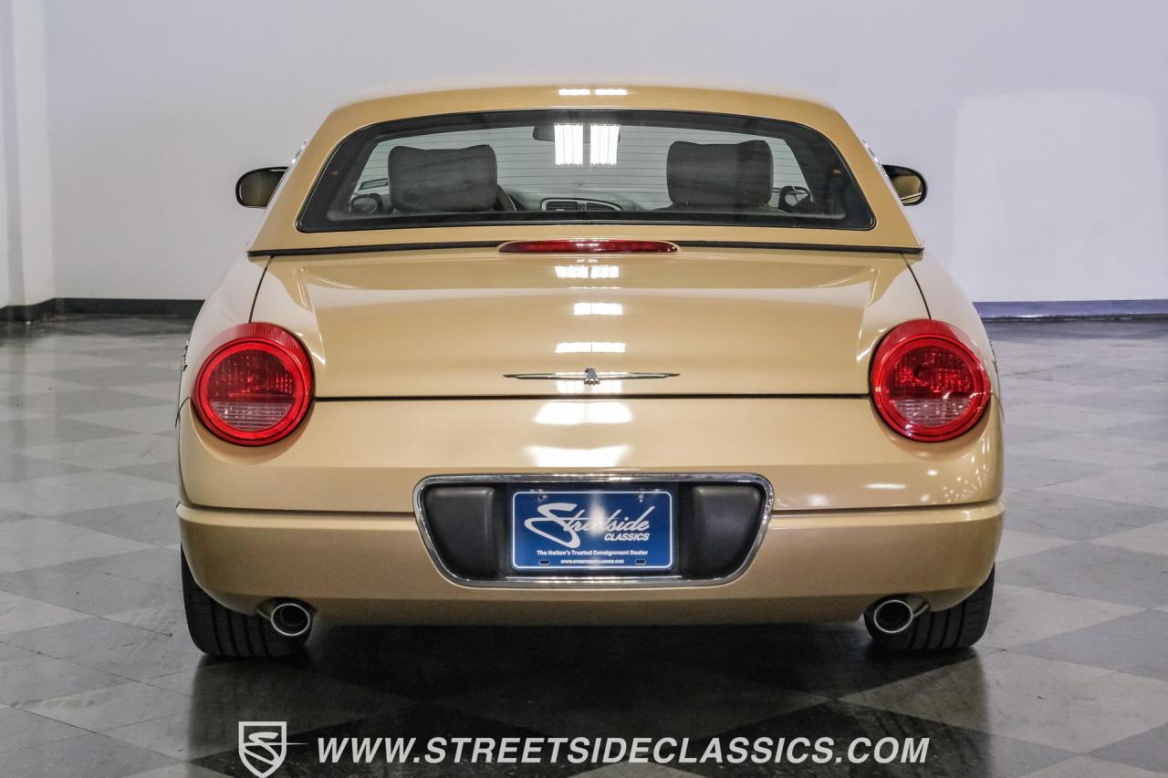 2005 Ford Thunderbird