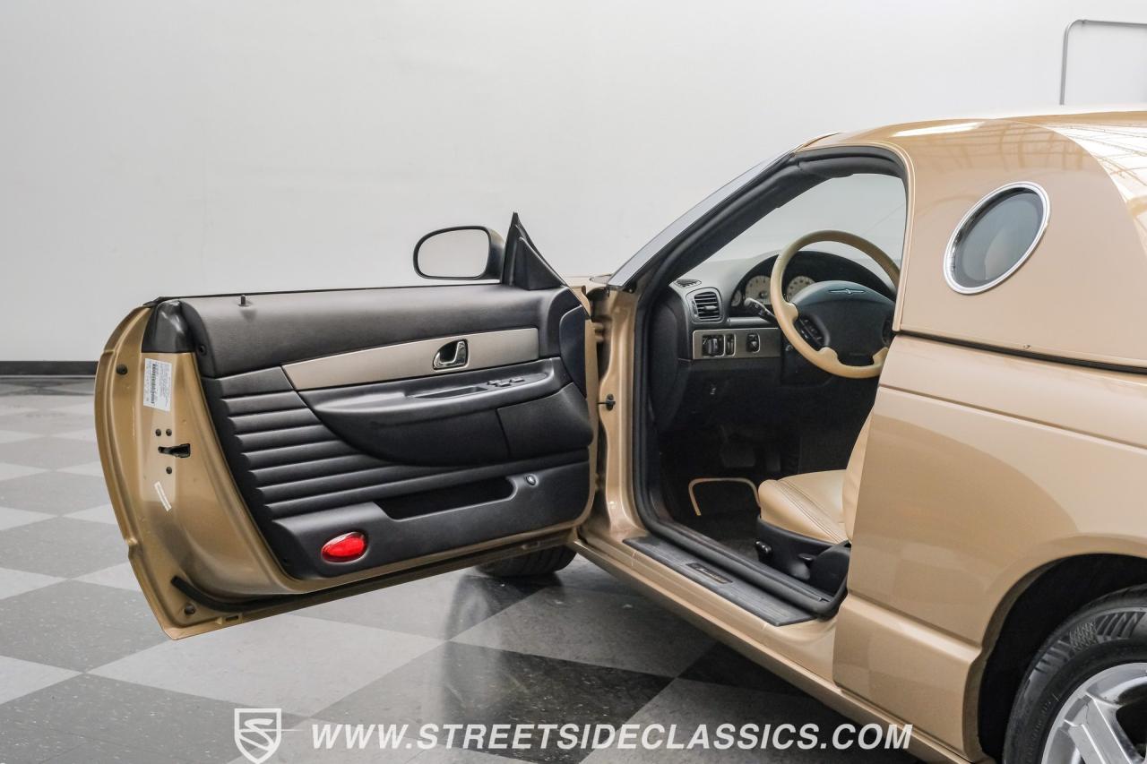 2005 Ford Thunderbird