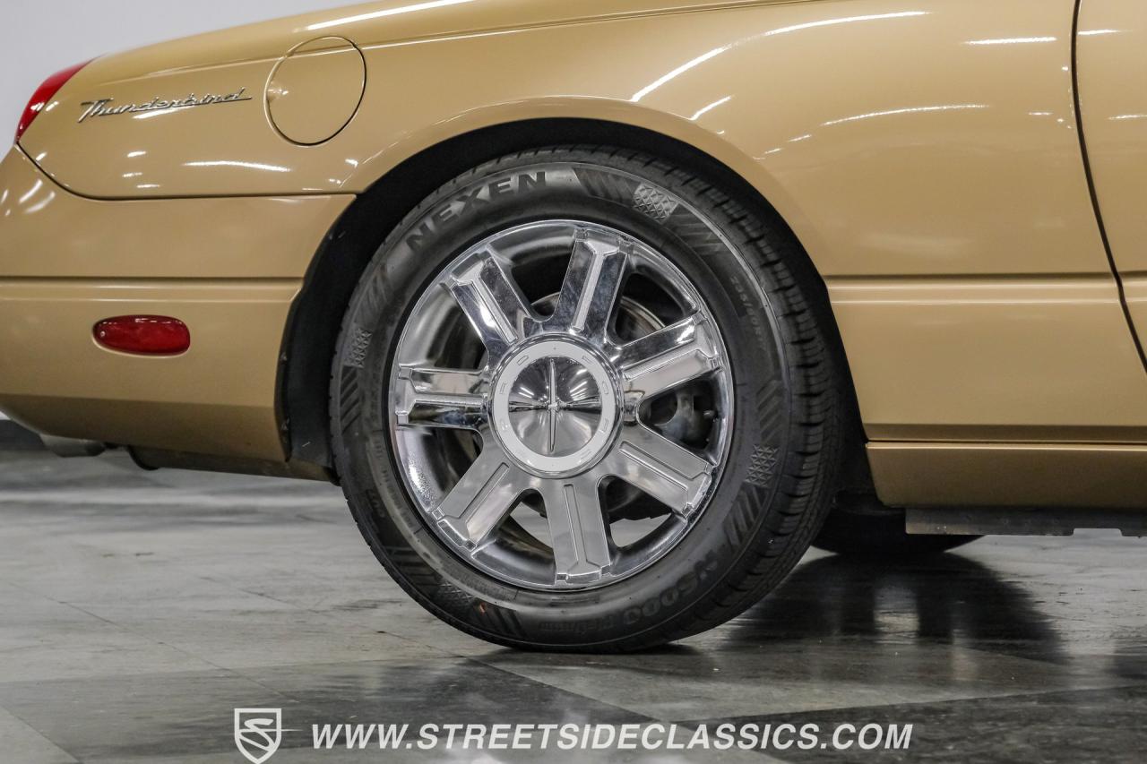 2005 Ford Thunderbird