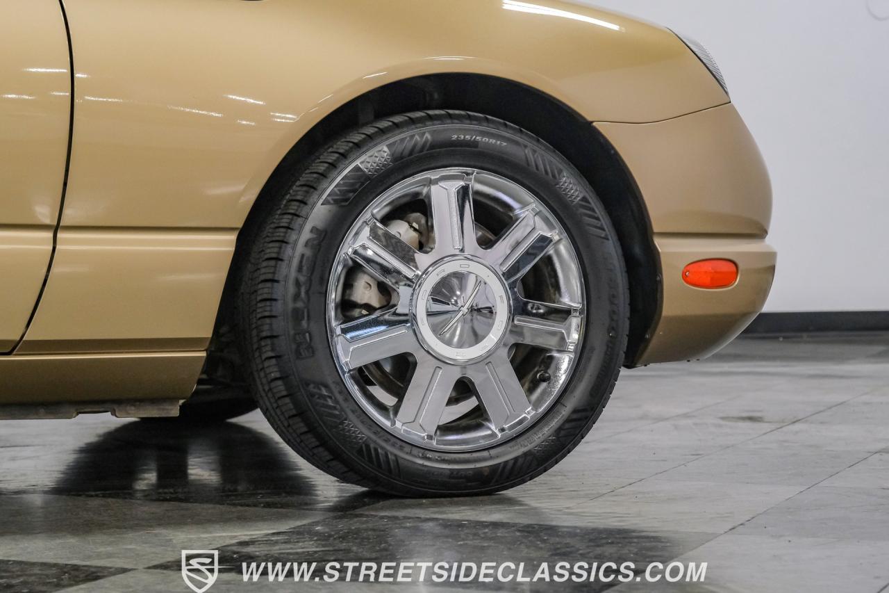 2005 Ford Thunderbird