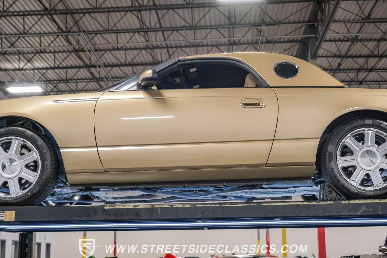 2005 Ford Thunderbird