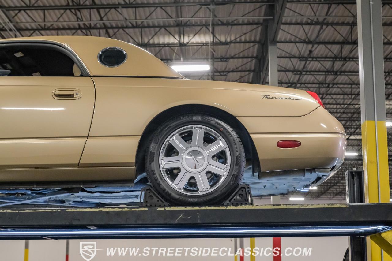 2005 Ford Thunderbird