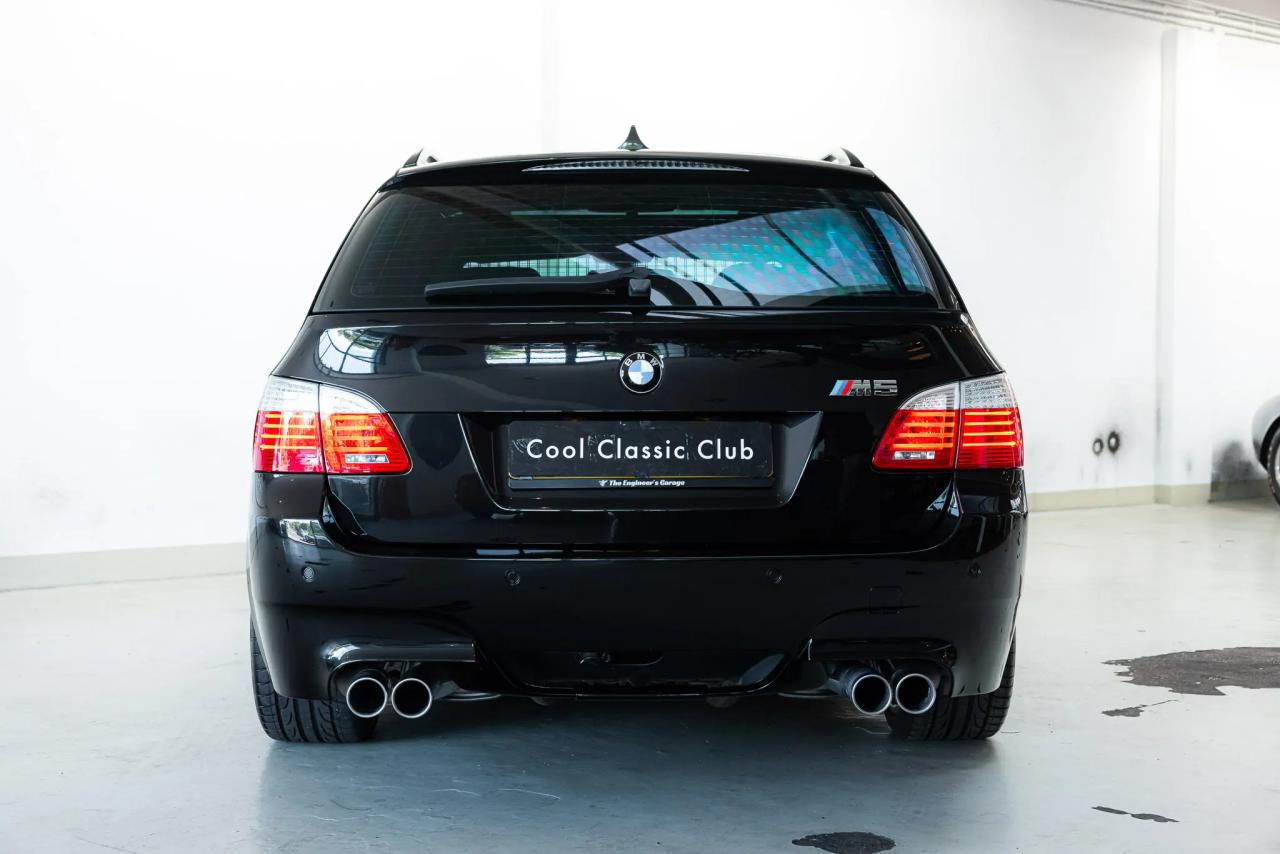 2007 BMW E61 M5 Touring