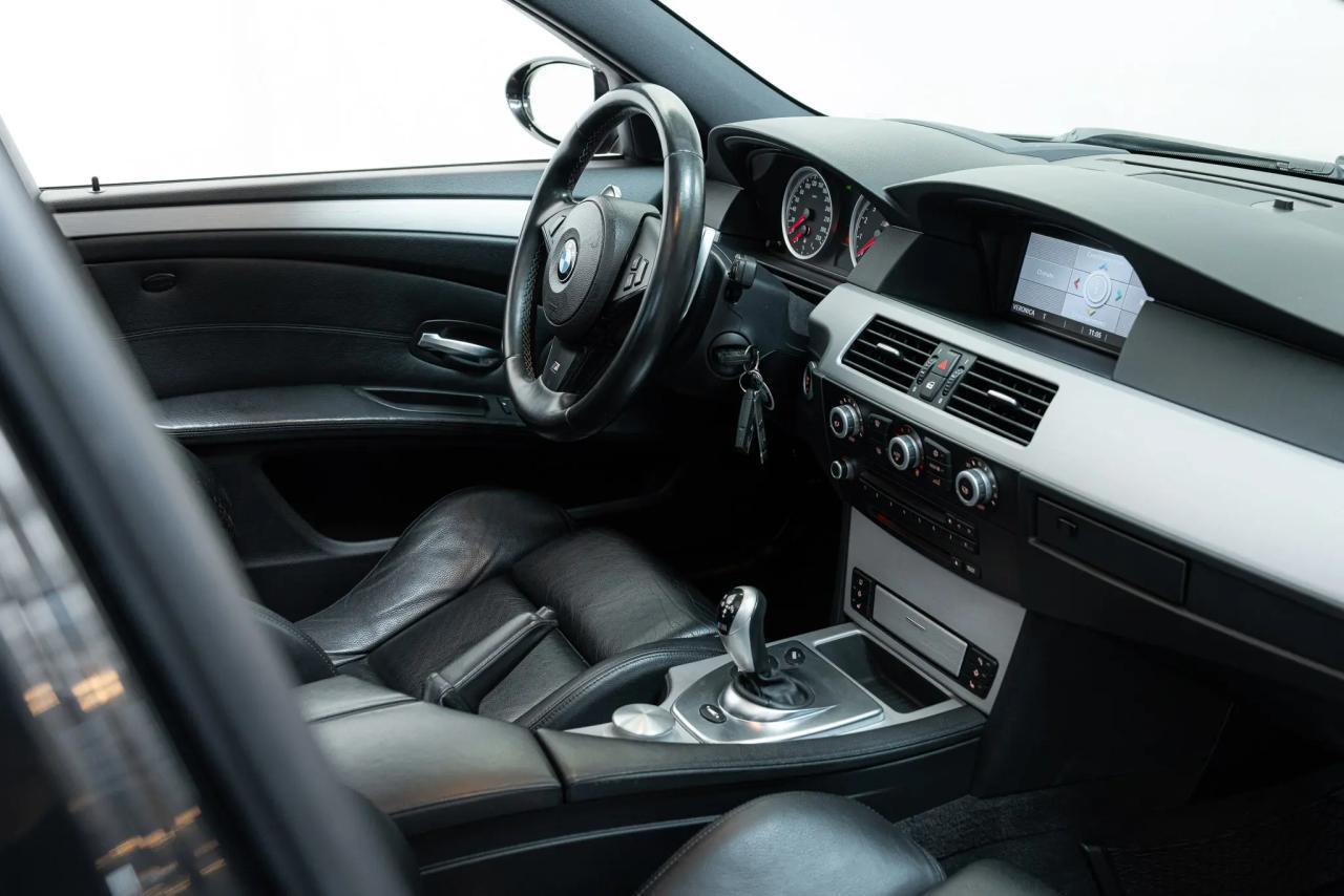 2007 BMW E61 M5 Touring