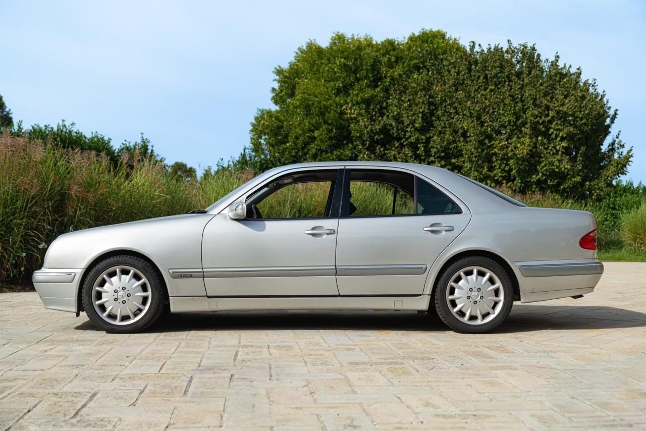 2000 Mercedes - Benz E430 V8
