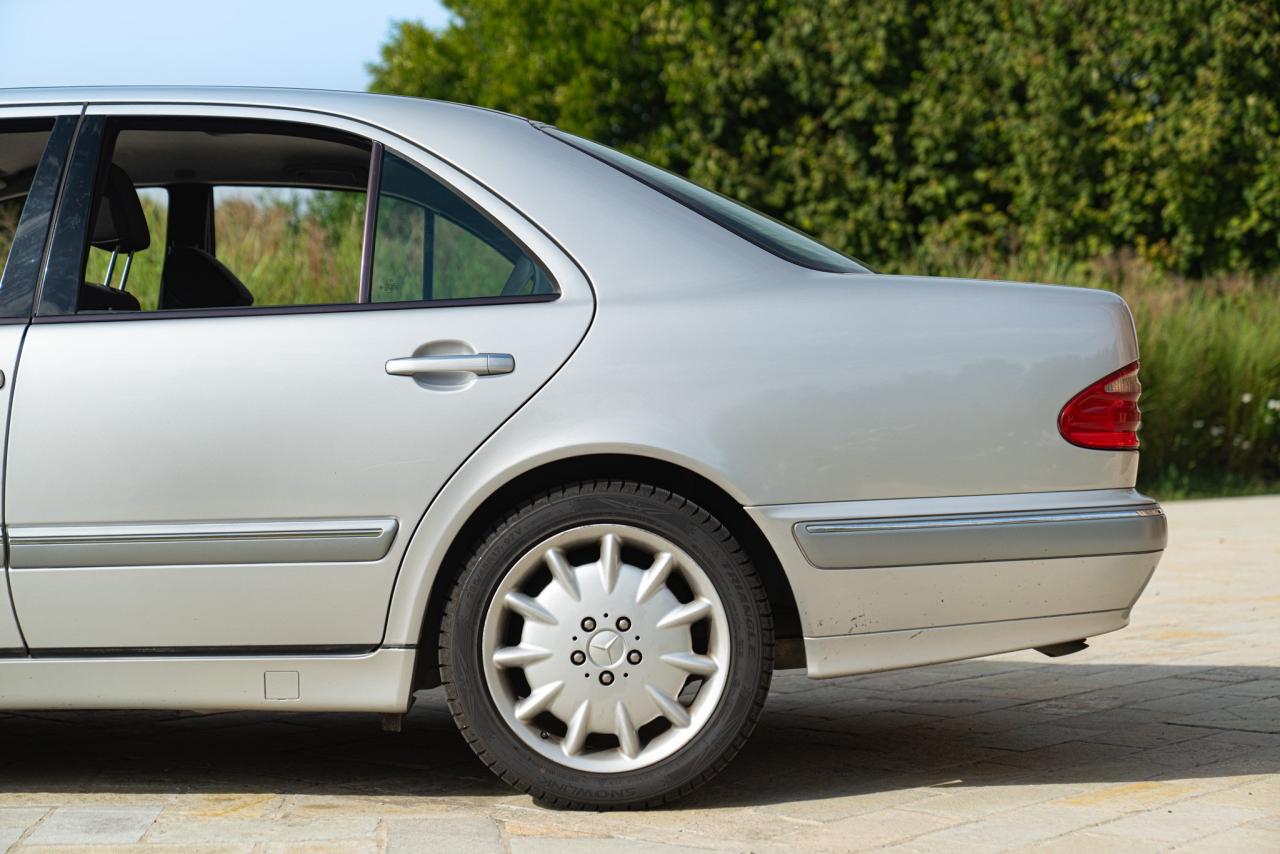 2000 Mercedes - Benz E430 V8