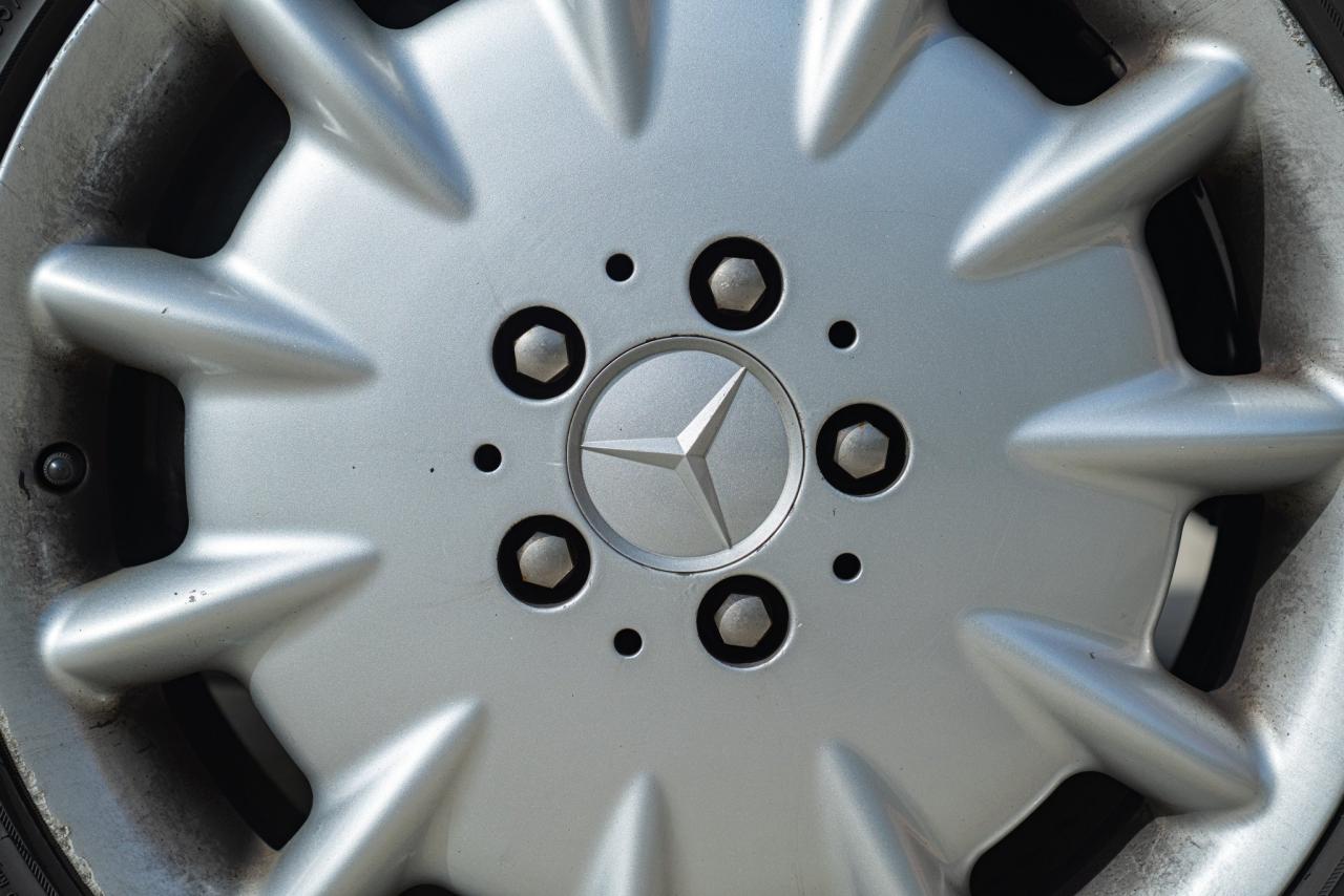 2000 Mercedes - Benz E430 V8