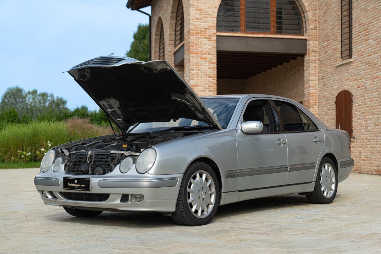2000 Mercedes - Benz E430 V8