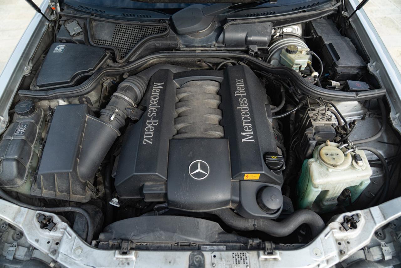 2000 Mercedes - Benz E430 V8