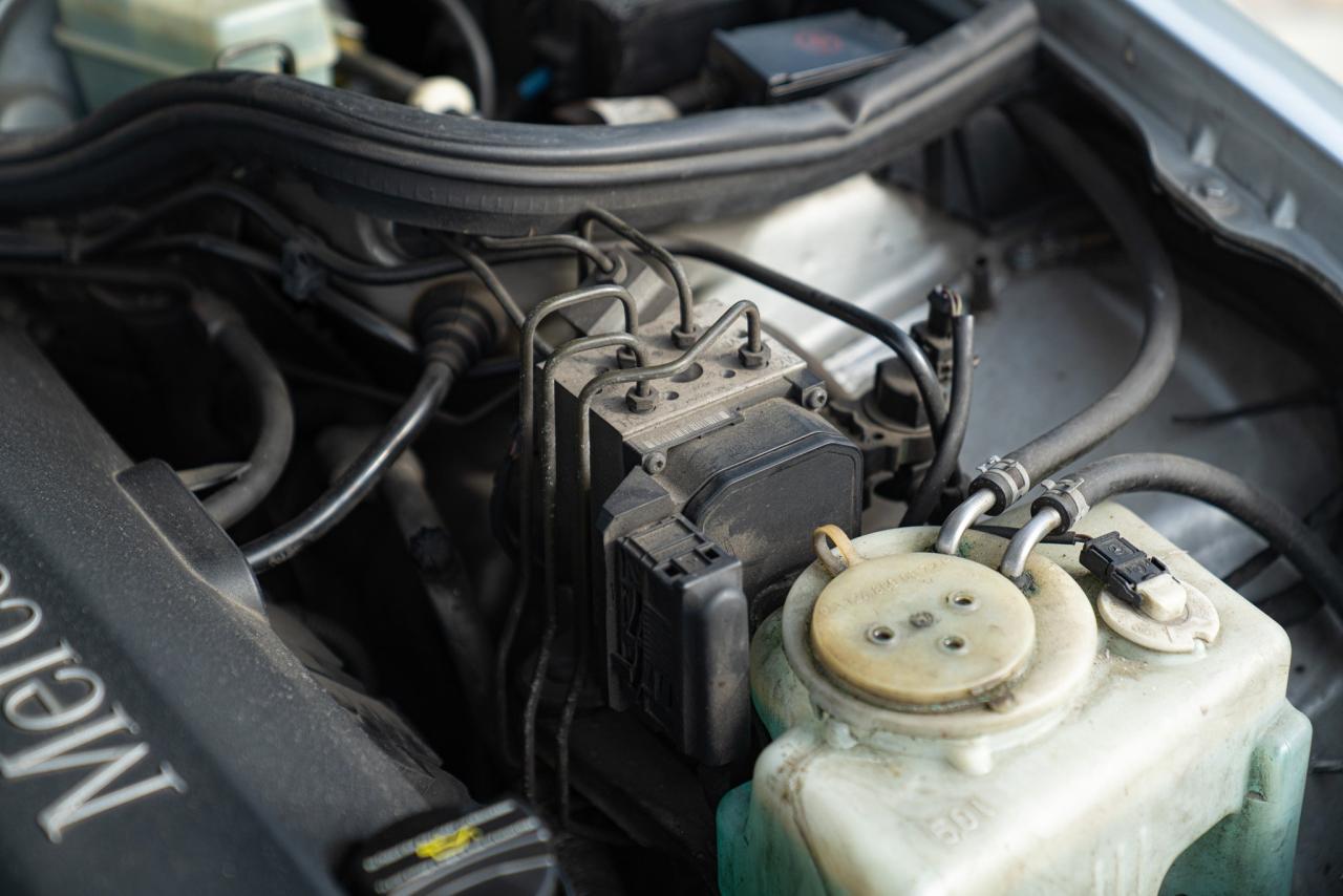 2000 Mercedes - Benz E430 V8