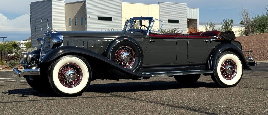 1933 Chrysler CL Imperial Custom Phaeton
