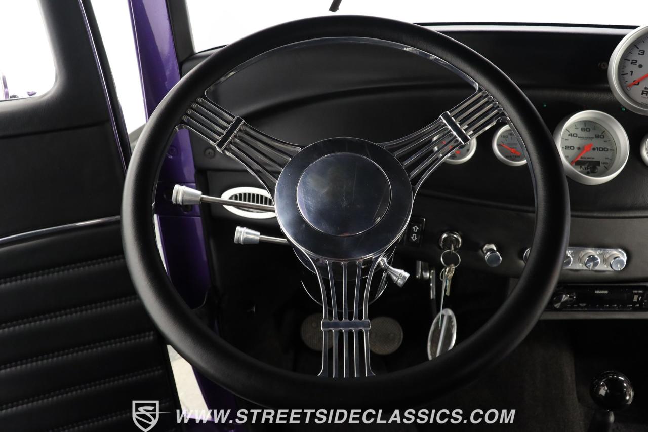 1932 Ford 5-Window Coupe