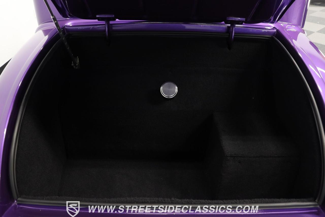 1932 Ford 5-Window Coupe