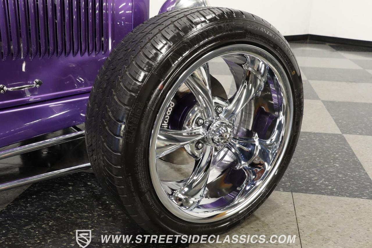 1932 Ford 5-Window Coupe