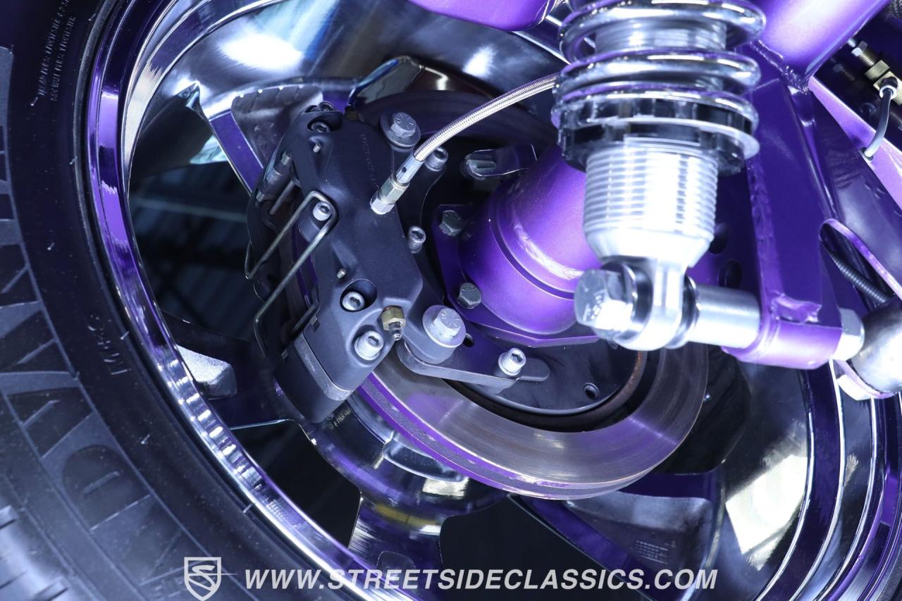 1932 Ford 5-Window Coupe