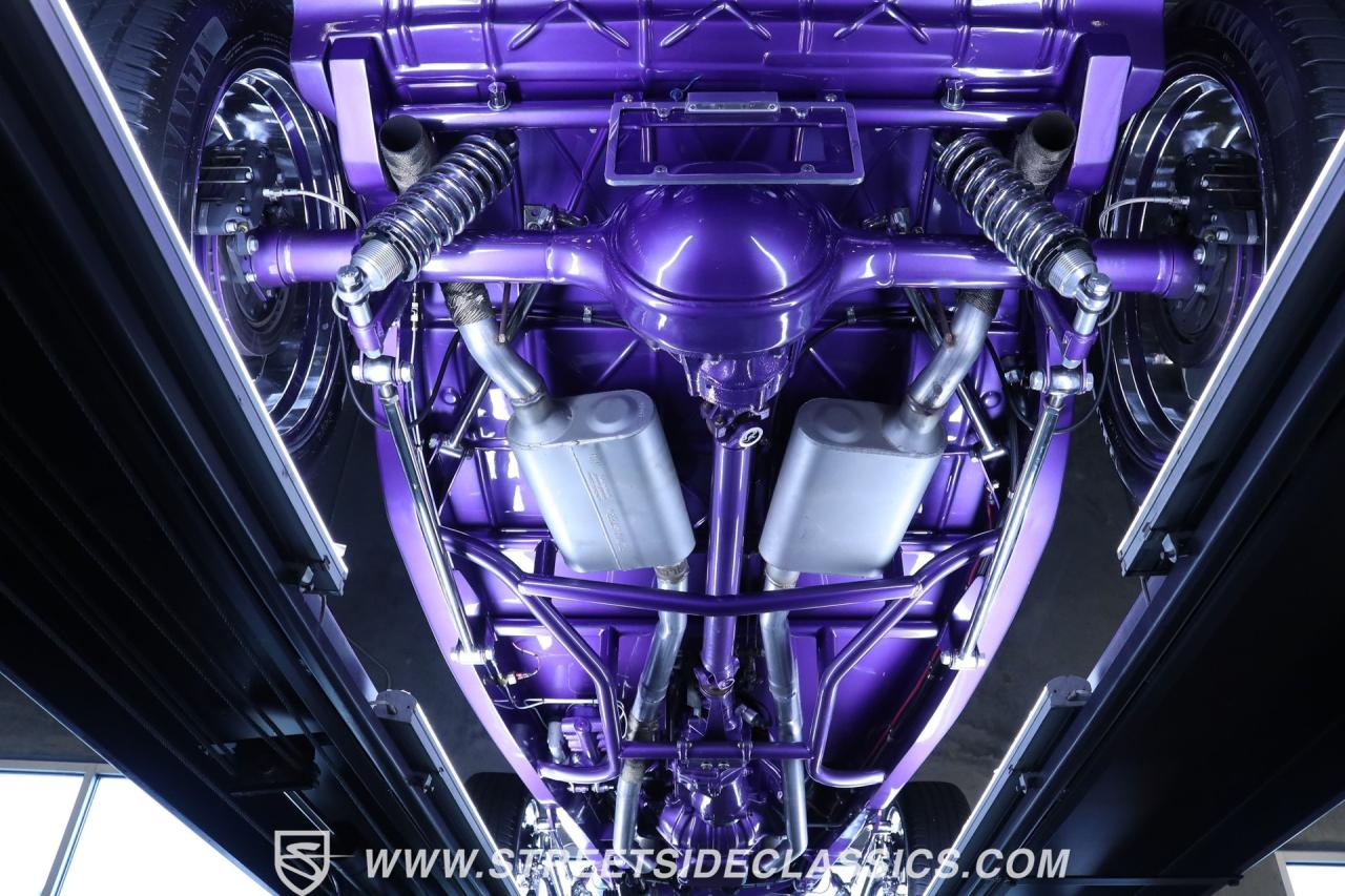 1932 Ford 5-Window Coupe