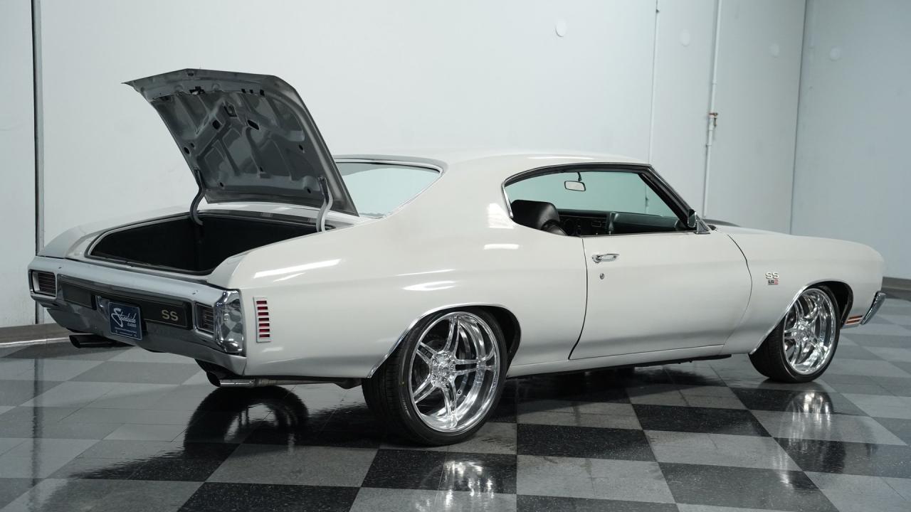 1970 Chevrolet Chevelle LS2 Restomod