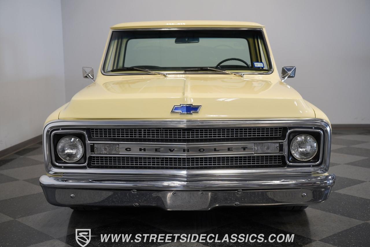 1969 Chevrolet C10 Big Window Restomod