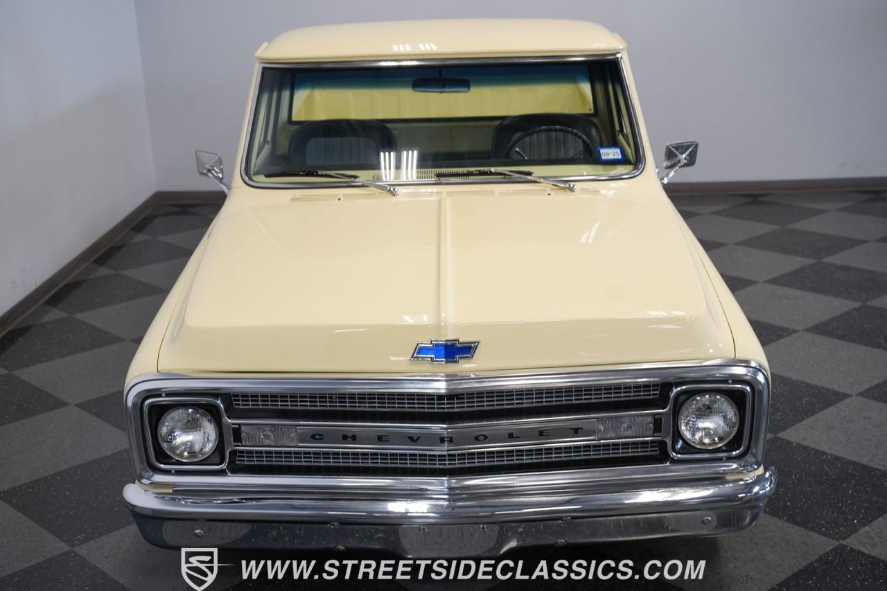 1969 Chevrolet C10 Big Window Restomod